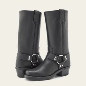 Frye Boot - Harness 12R - Black Western / Cowboy Boot Size 7